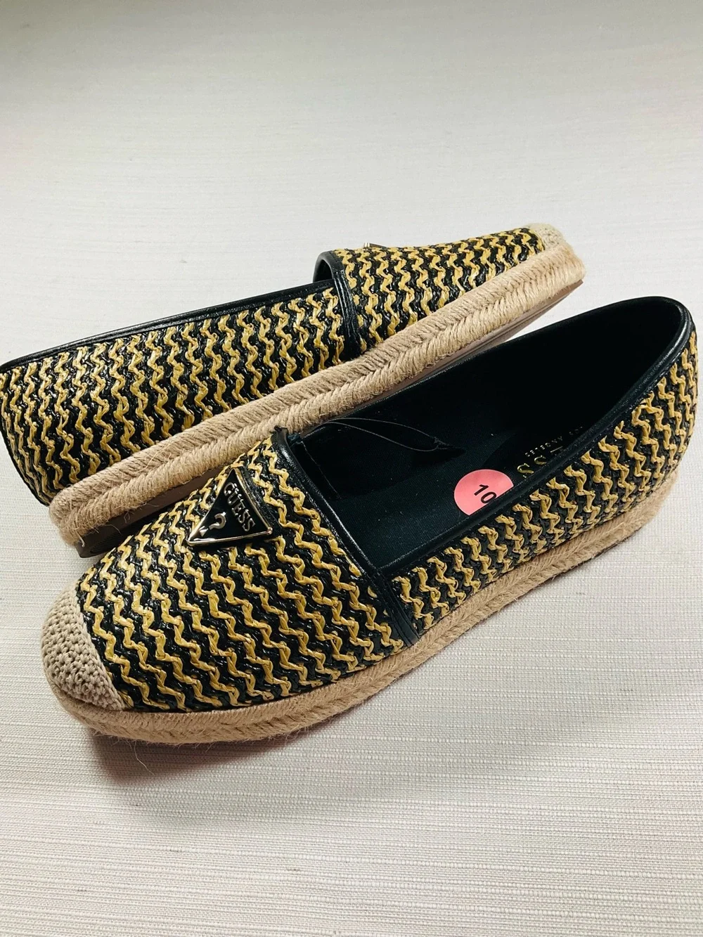 NEW GUESS Shiny Black Tan Gold Woven Jute Espadrille Slip-Ons Women’s Size 10